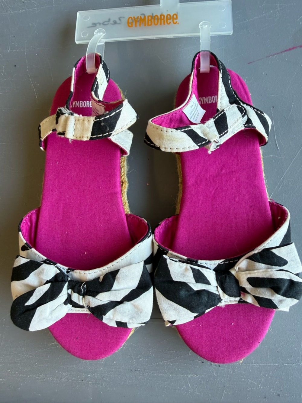 New girls Gymboree Fuchsia Footbed Zebra Bow Sandals Sz 10